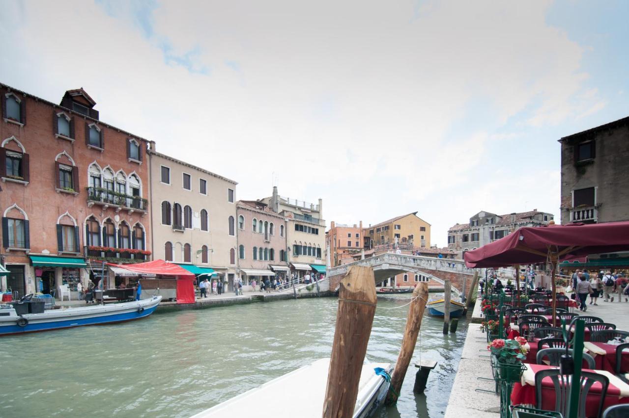 Ca Farnese Leilighet Venezia Eksteriør bilde